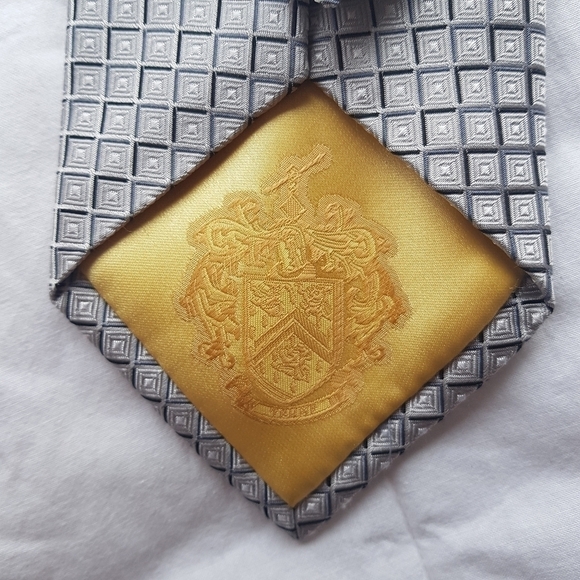 Donald J. Trump Signature Collection Silk Tie - Picture 3 of 6